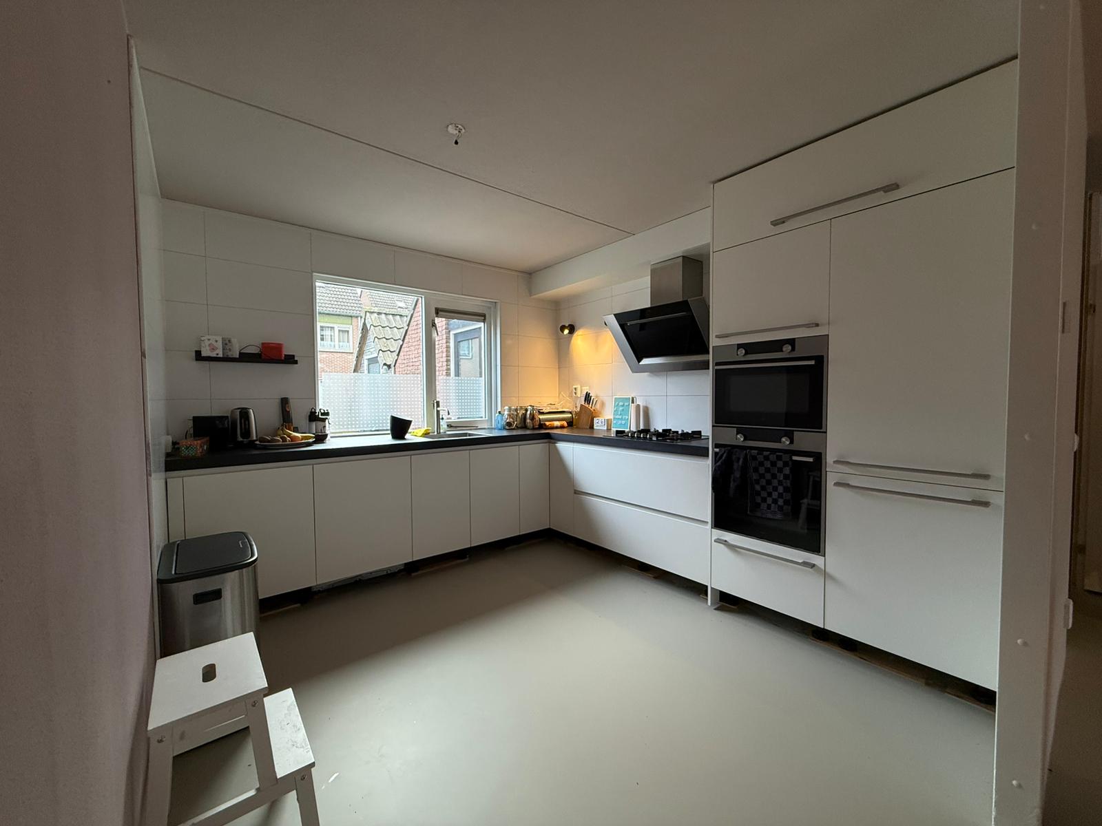 Lean Interior